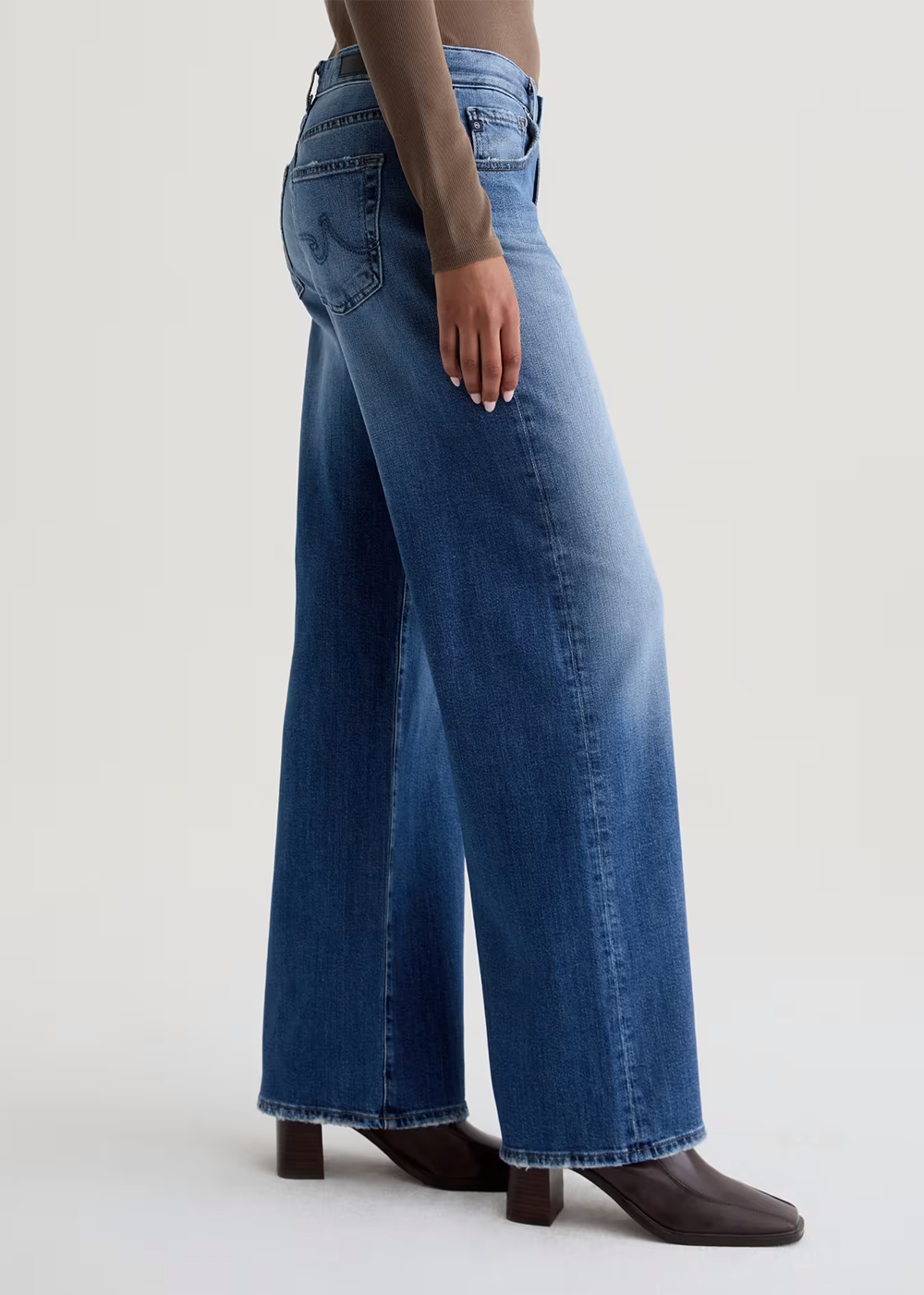 Adria Low Rise Wide Leg Jean - Headline - AG Jeans Canada - Danali
