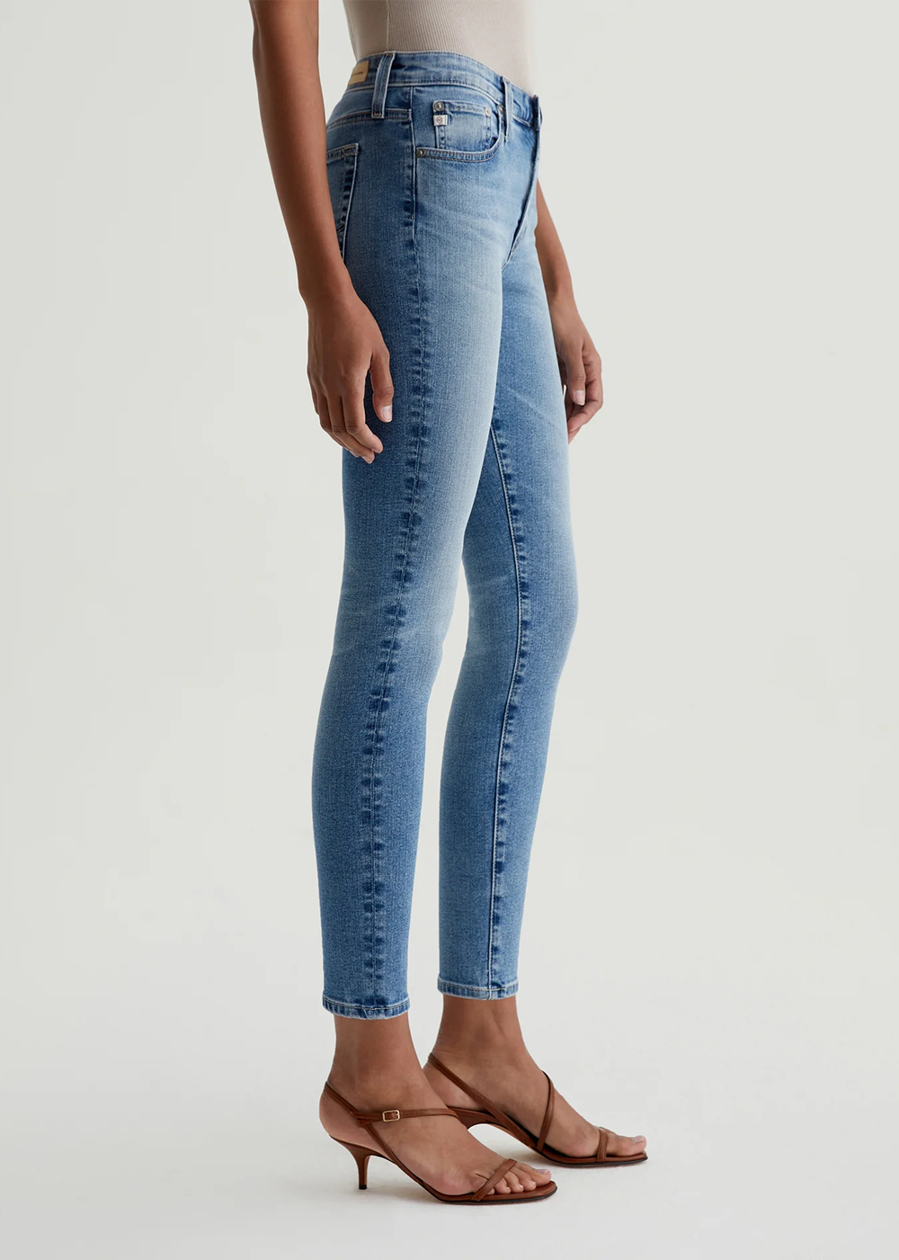 Farrah Skinny Ankle Jean - 18 Years Dream - AG Jeans Canada - Danali