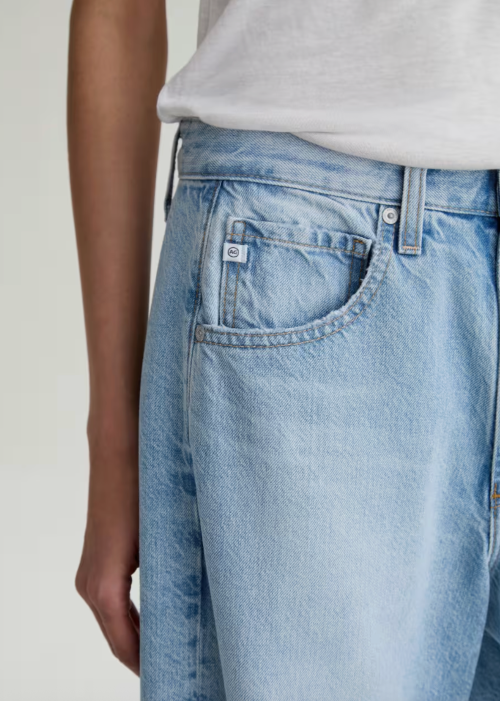 Hattie Crop Barrel Jean - Gesture - AG Jeans Canada - Danali