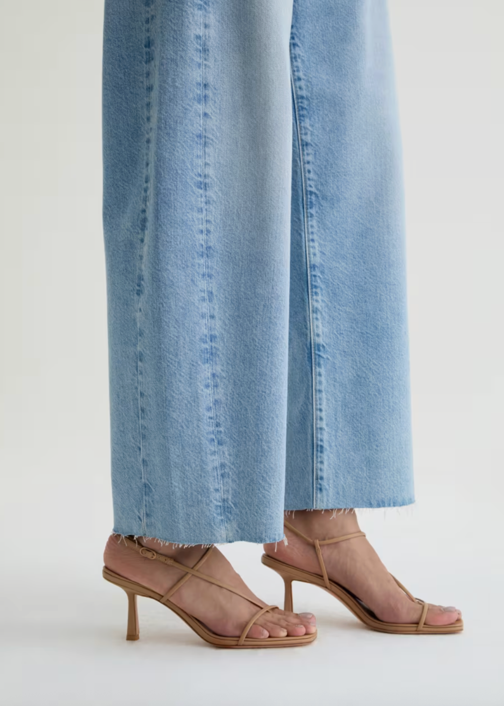 Hattie Crop Barrel Jean - Gesture - AG Jeans Canada - Danali