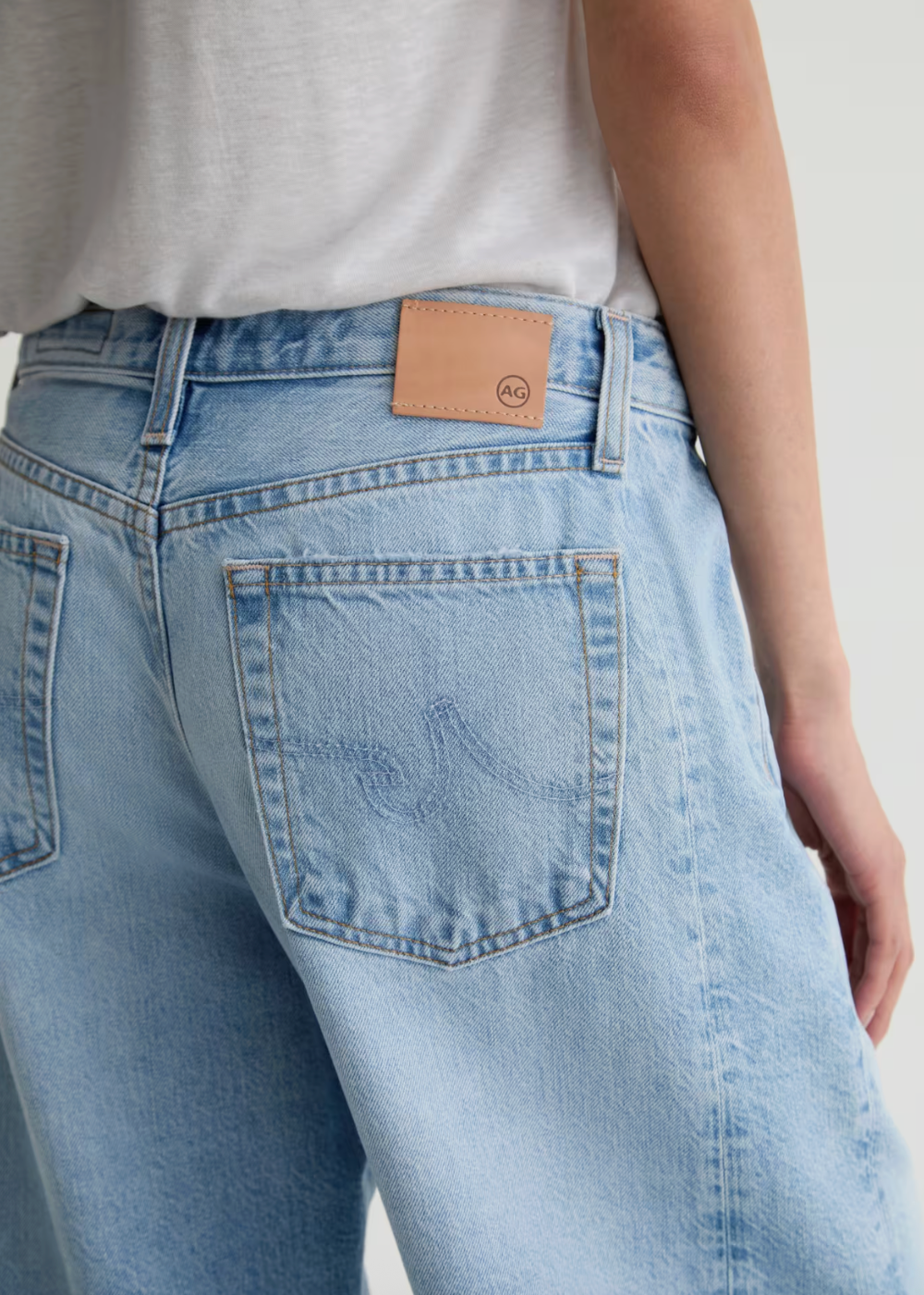 Hattie Crop Barrel Jean - Gesture - AG Jeans Canada - Danali