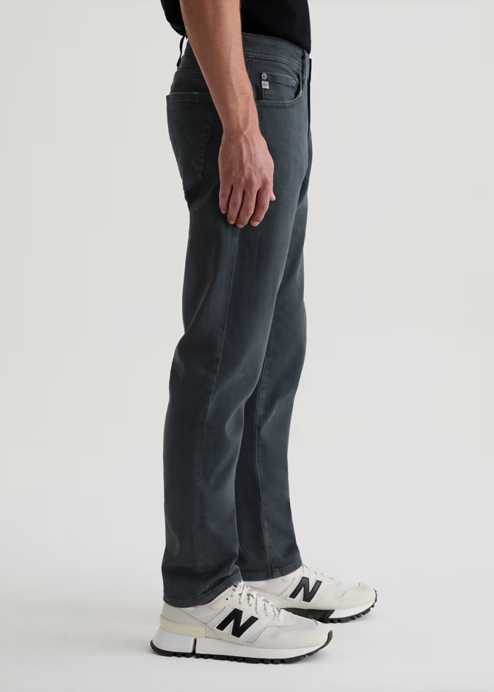 Tellis Modern Slim Jean - 7 Years Sulfur Pure Black - AG Jeans Canada - Danali