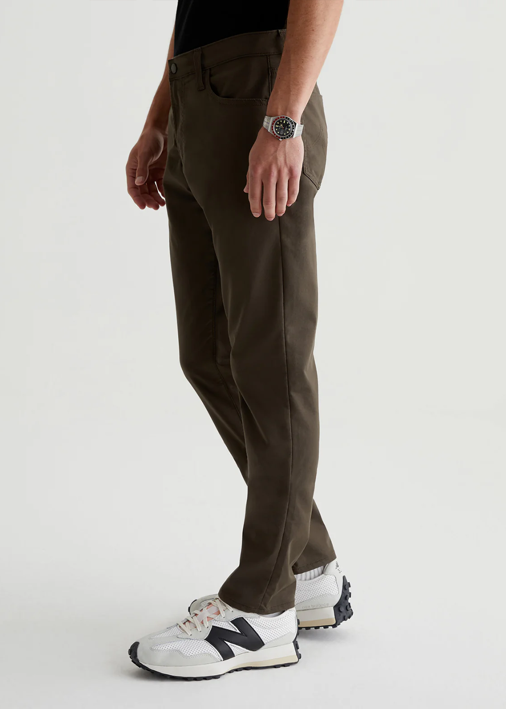 Tellis Modern Slim Pant - Dried Cedar - AG Jeans Canada - Danali