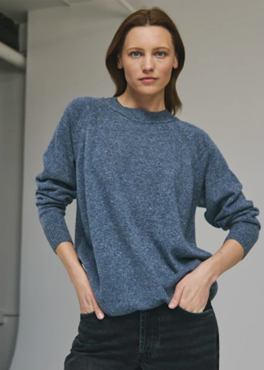 Relaxed Fit Raglan Crew W/ Rib Detail - Riverwash - Autumn Cashmere Canada - Danali