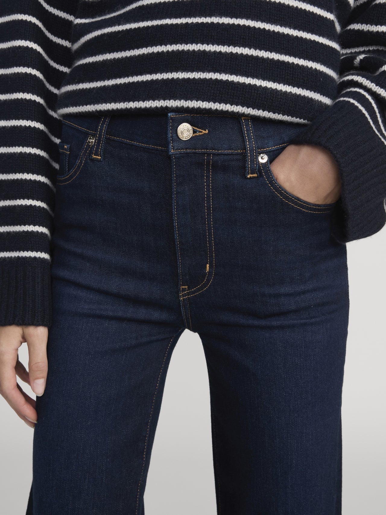 Le Sleek Straight Long Jean - Fairway - FRAME Canada - Danali