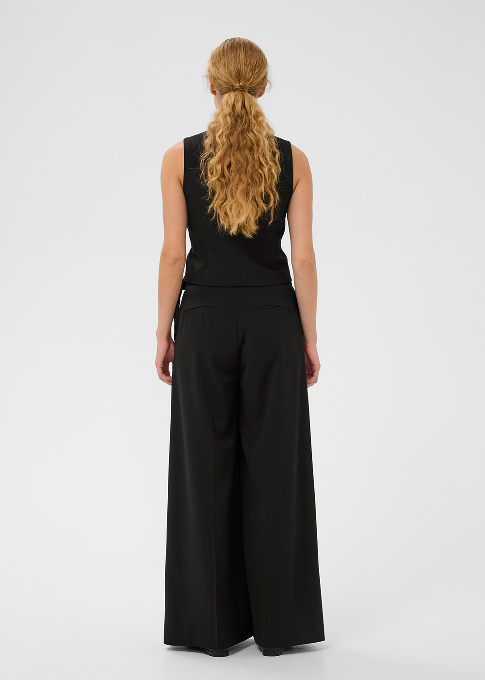 Haisly Waistcoat - Black - InWear Canada - Danali