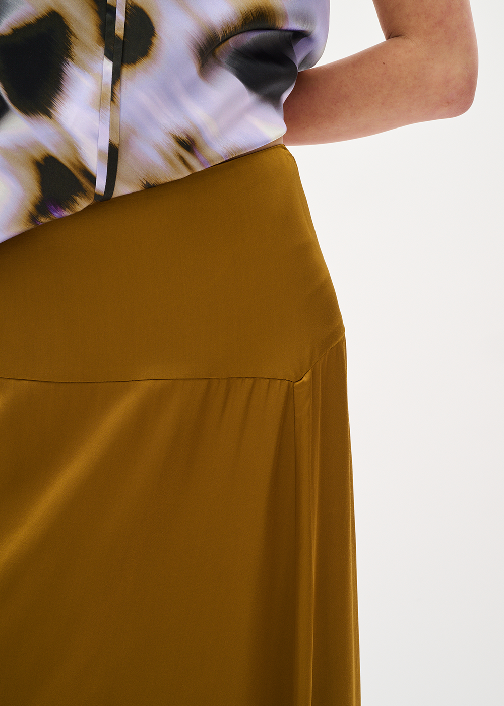 Kayla Skirt - Tapenade - InWear Canada - Danali