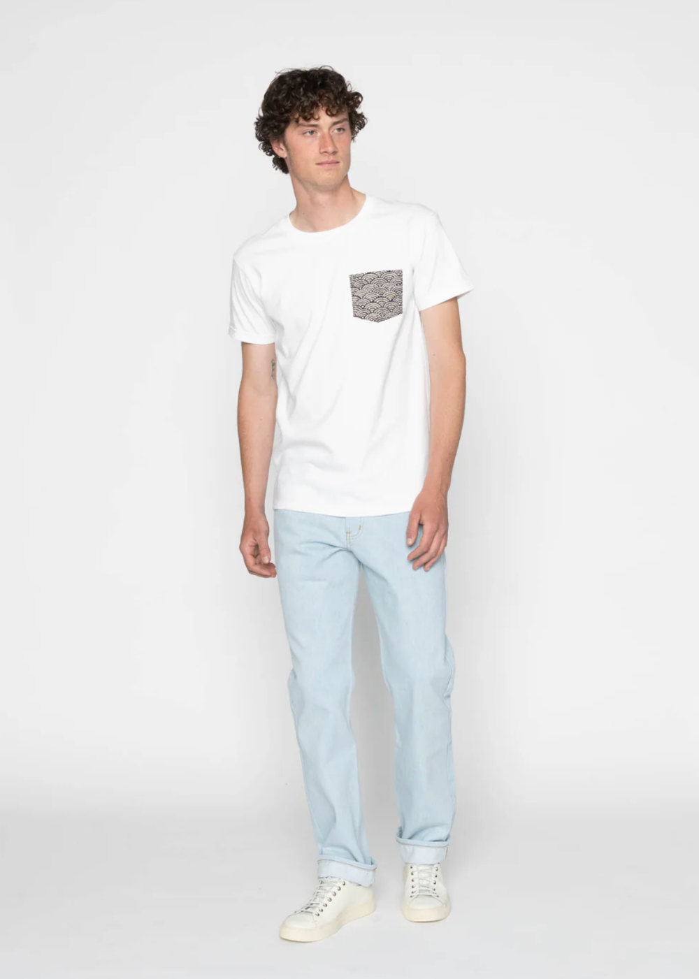 Pocket Tee - Seigaiha Waves - Naked and Famous Denim Canada - Danali -W03140520-WHT