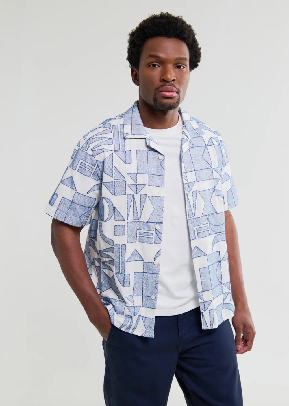 Didcot SS Shirt Geometric Shapes - Ecru/Blue - Wax London Canada - Danali