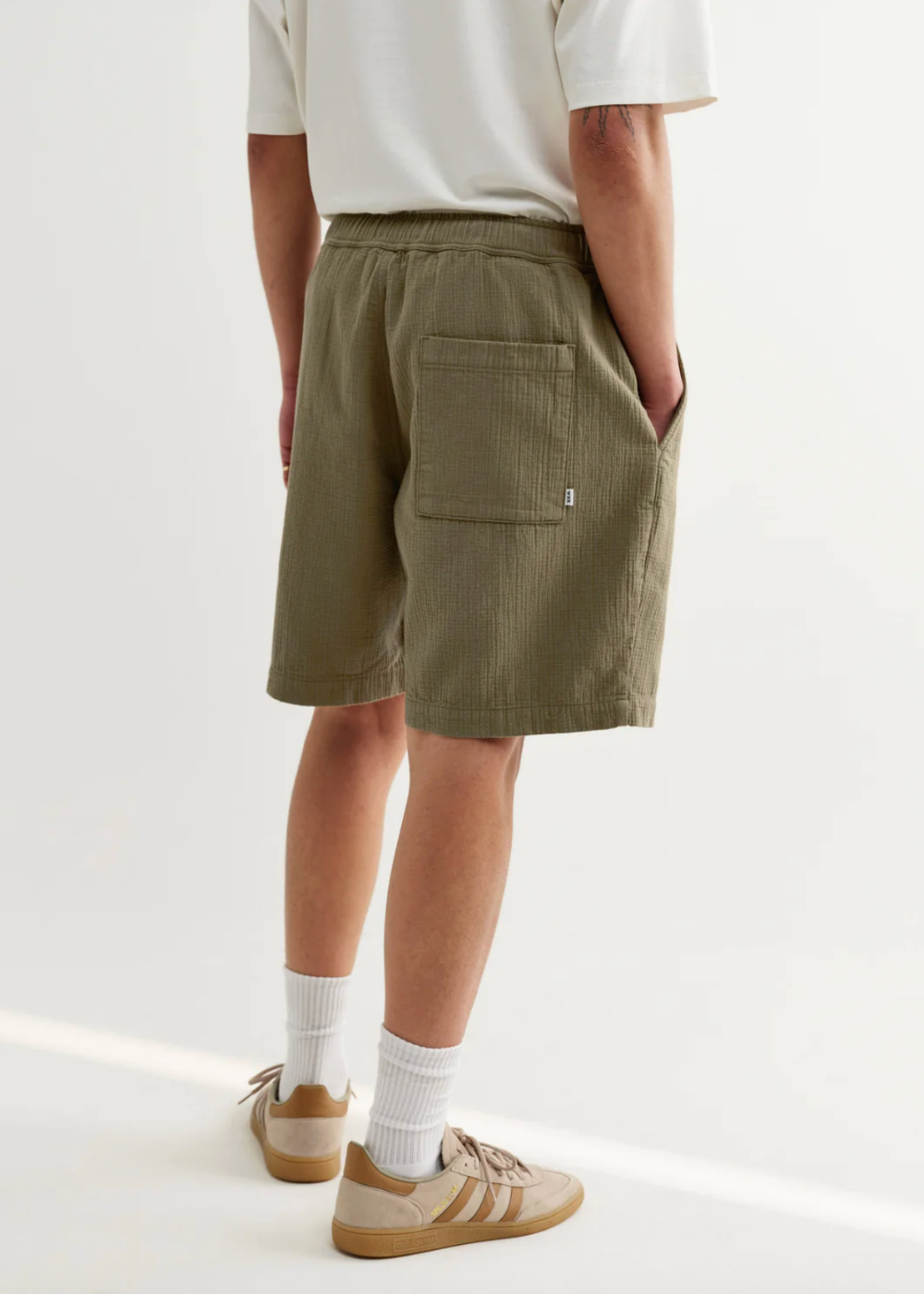 Kurt Short Cotton Linen Crinkle - Khaki - Wax London Canada - Danali