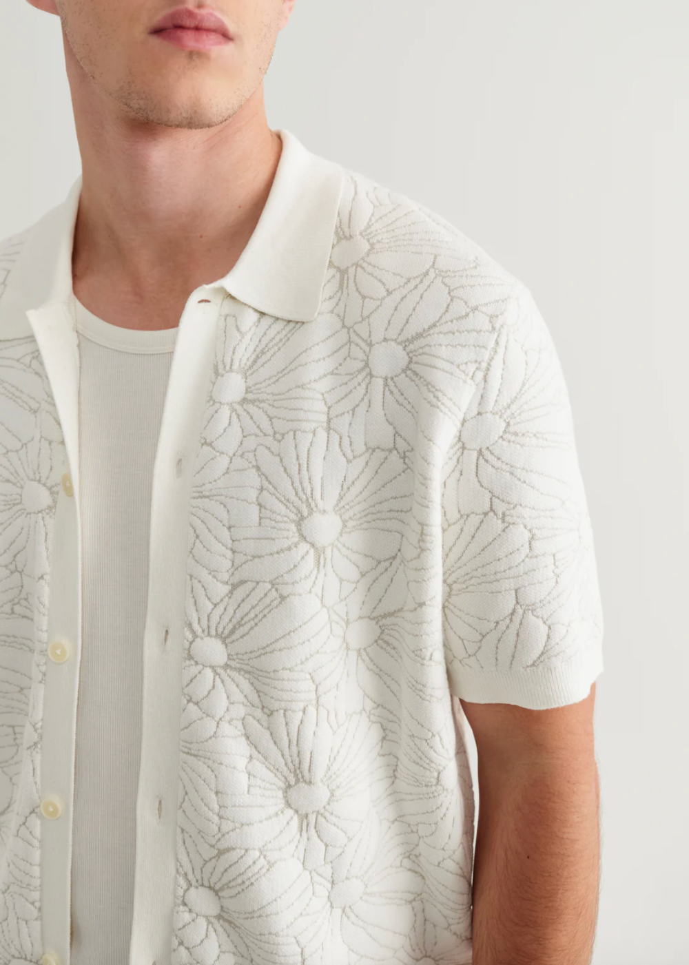 Tellaro SS Shirt Flower Jacquard - Ecru/Natural - Wax London Canada - Danali