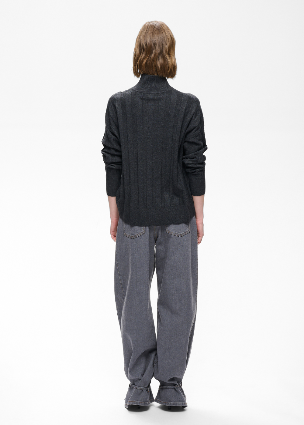 Tess Kellsie Pullover