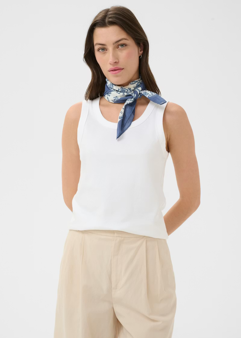 Phi Scarf