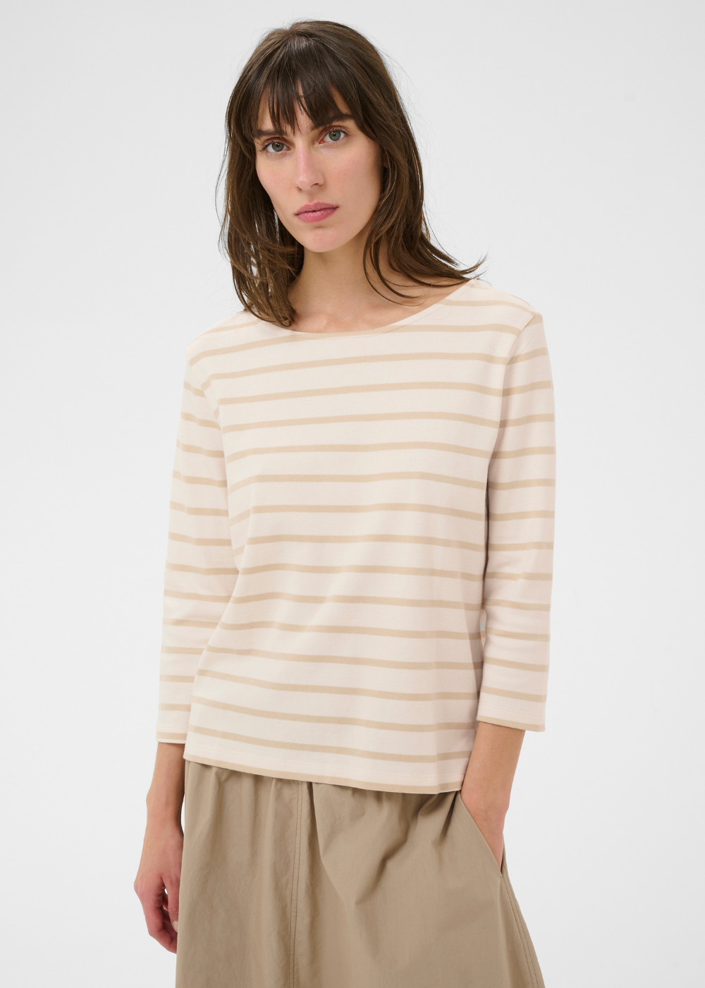Nela T-Shirt