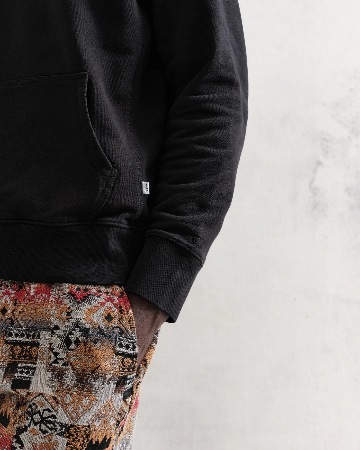 Buxton Hoodie - Wax London - Danali - AW22-SWT-HOD-AOY-BLK-M