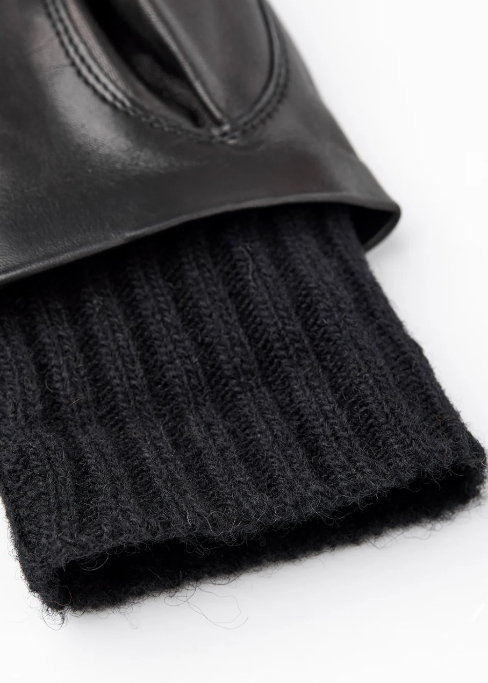 14490 - Hestra Megan Gloves - Black - Danali