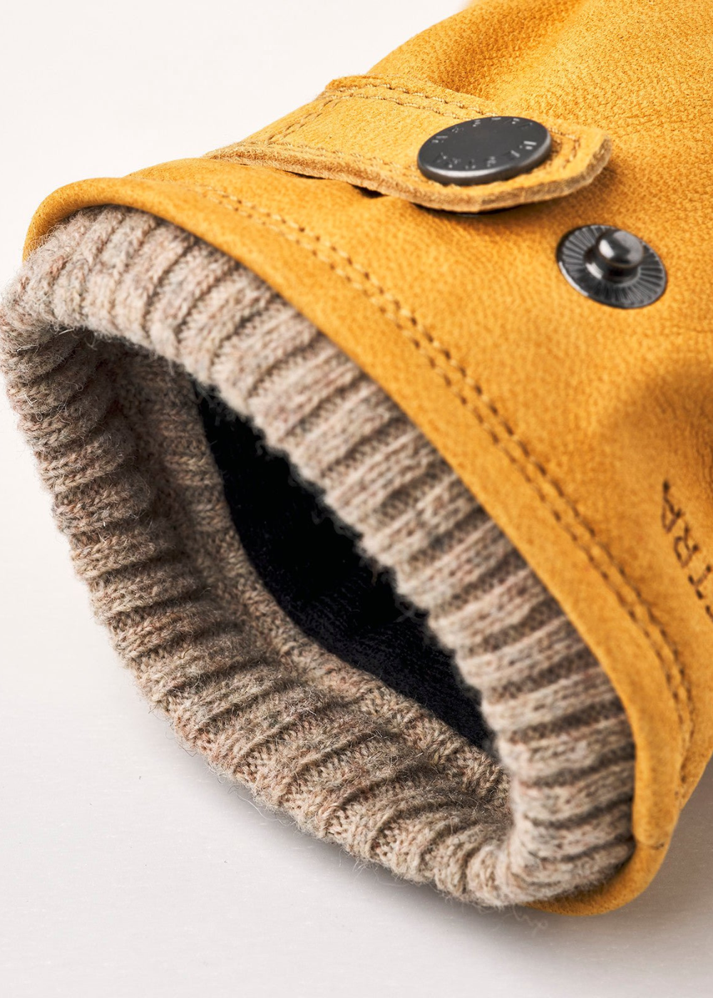 2001030 - Hestra Bergvik Gloves - Tan - Danali
