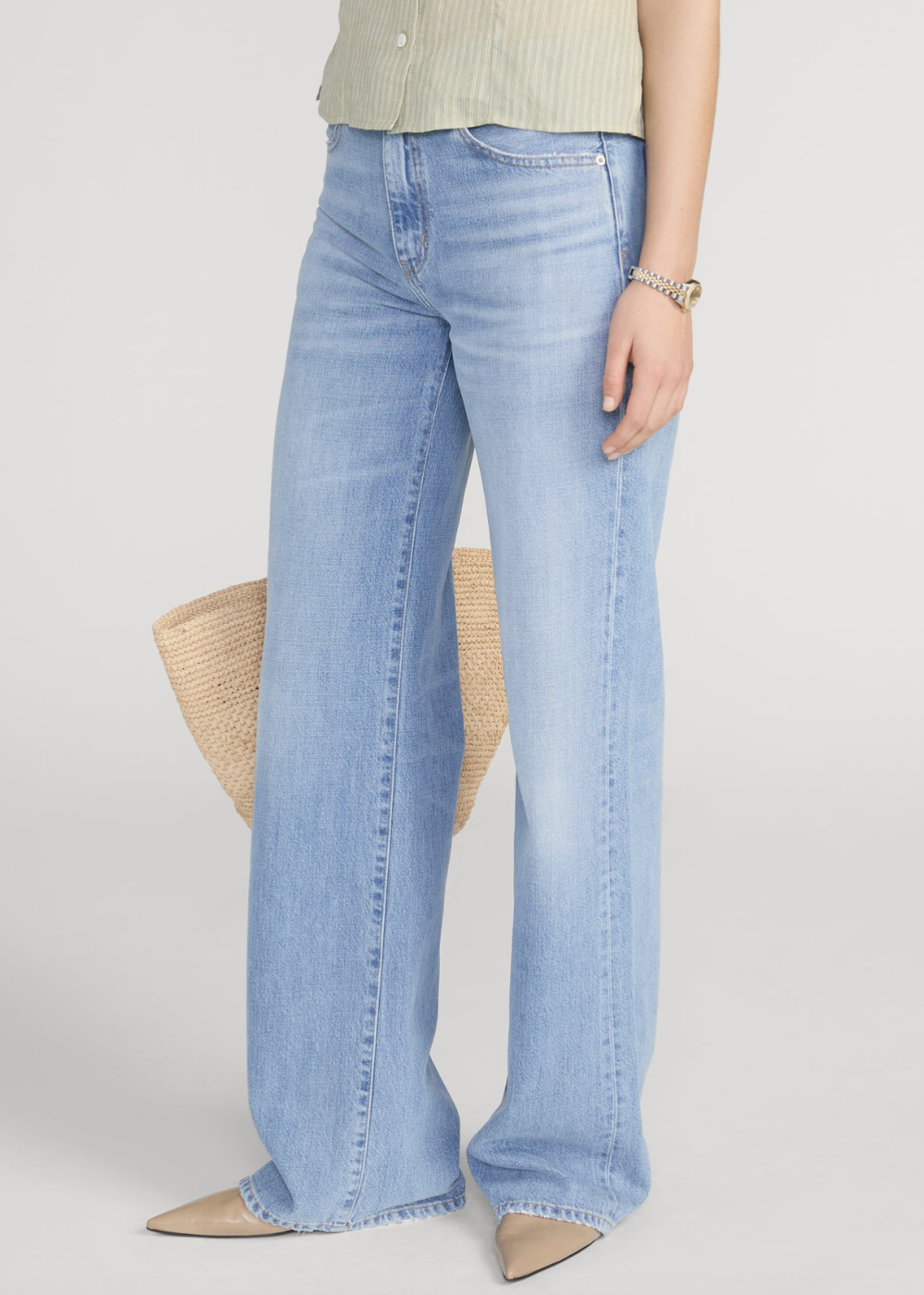 The Off Duty Stroll Jean - Frey - FRAME Canada - Danali - 2033813-FREY