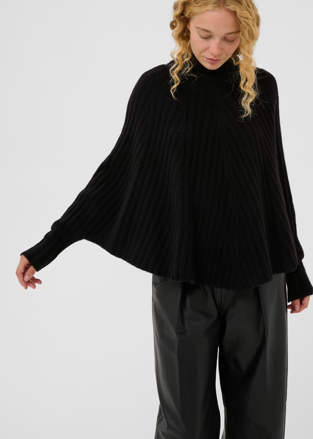 Nabaa Cape - Black - InWear Canada - Danali - 30112166