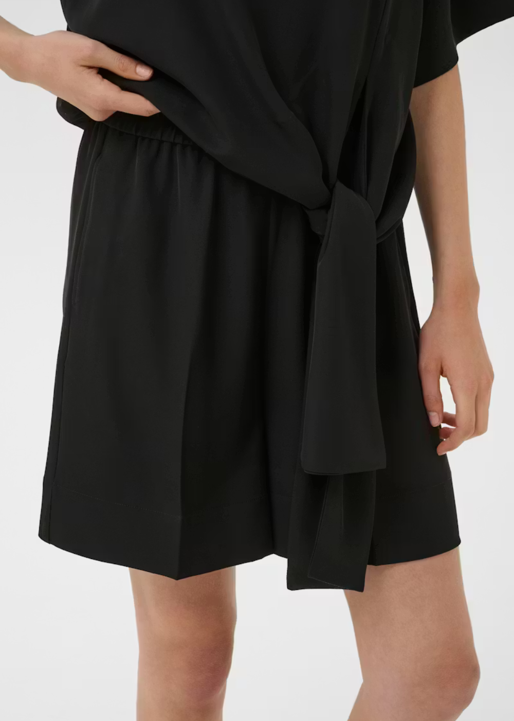 Varina Shorts - Black - InWear Canada - Danali - 30112483