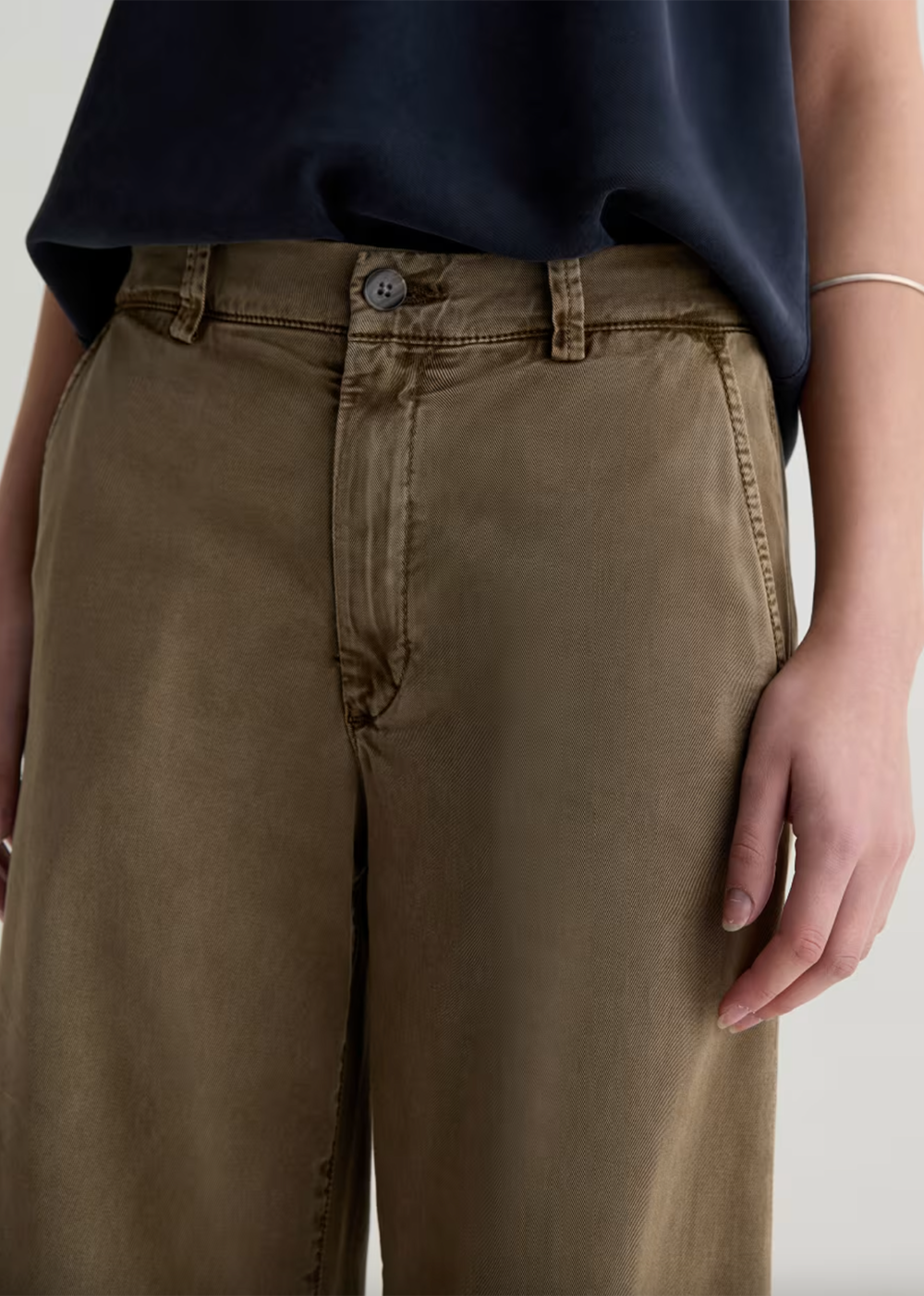 Caden Wide Leg Trouser - Sulfur Mossy Taupe - AG Jeans Canada - Danali