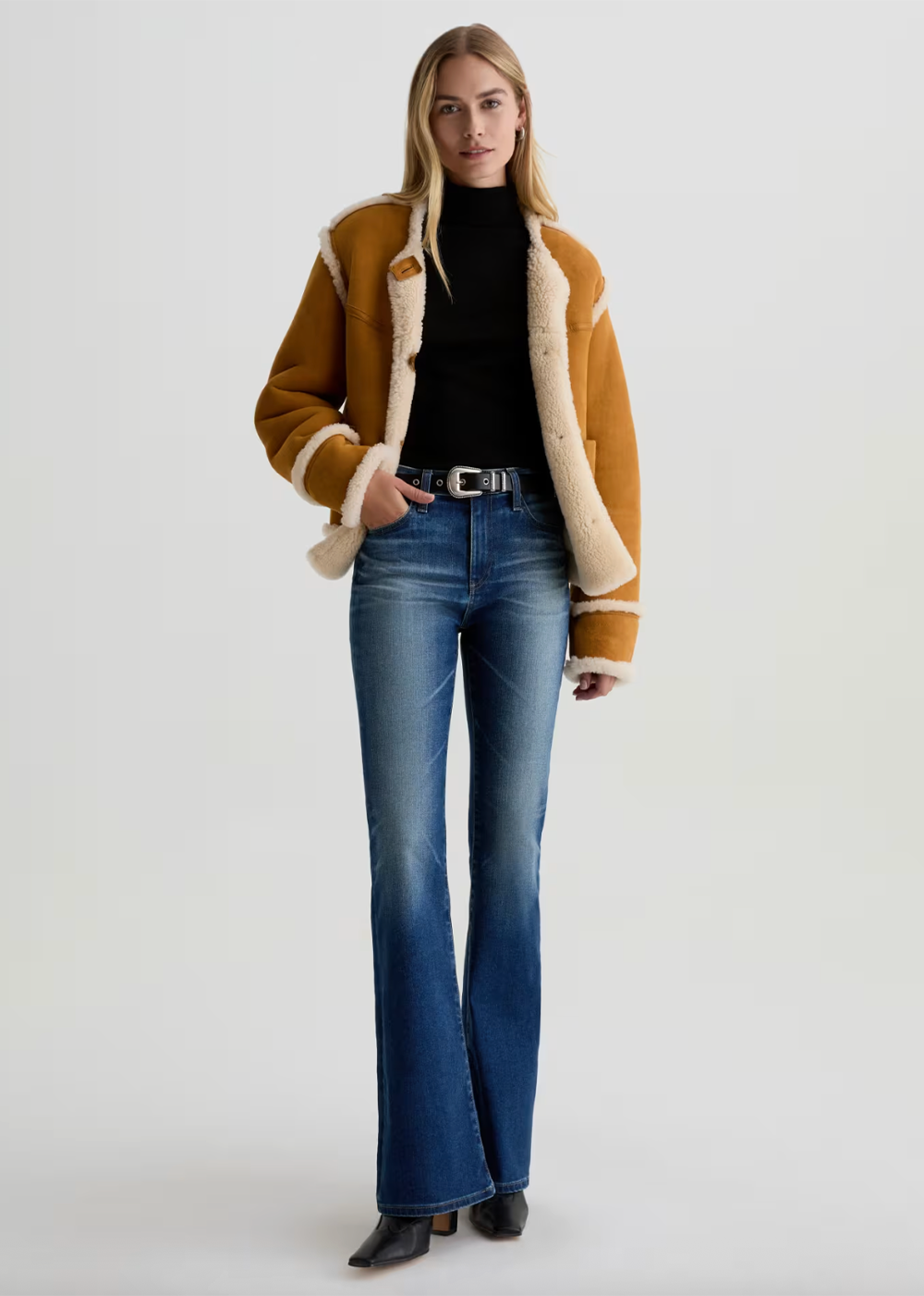 Farrah Mid Rise Boot Cut Jean - 9 Years Enchantment - AG Jeans Canada - Danali