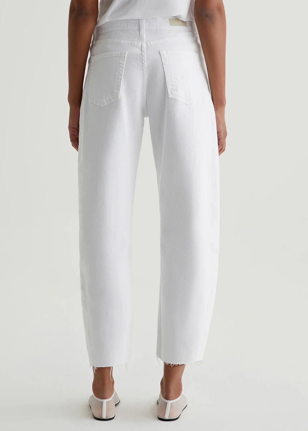 Hattie Barrel Leg Crop Jean - Gallery White - AG Jeans Canada - Danali