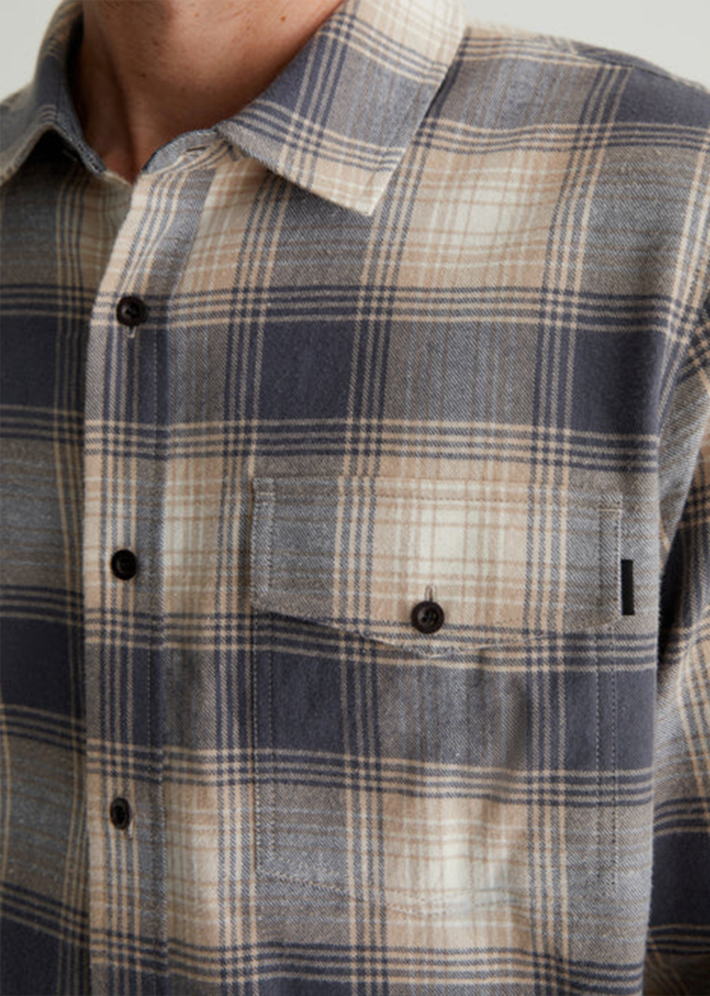 Wesley Shadow Plaid Shirt - Dark Grey Multi - AG Jeans Canada - Danali