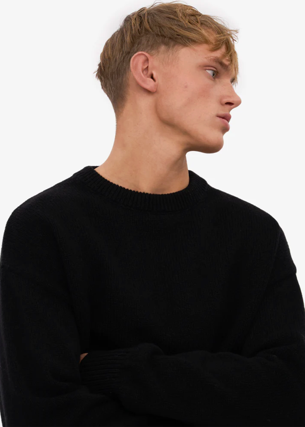 Oversized Merino Wool Crew Sweater - Deep Black - Colorful Standard Canada - Danali