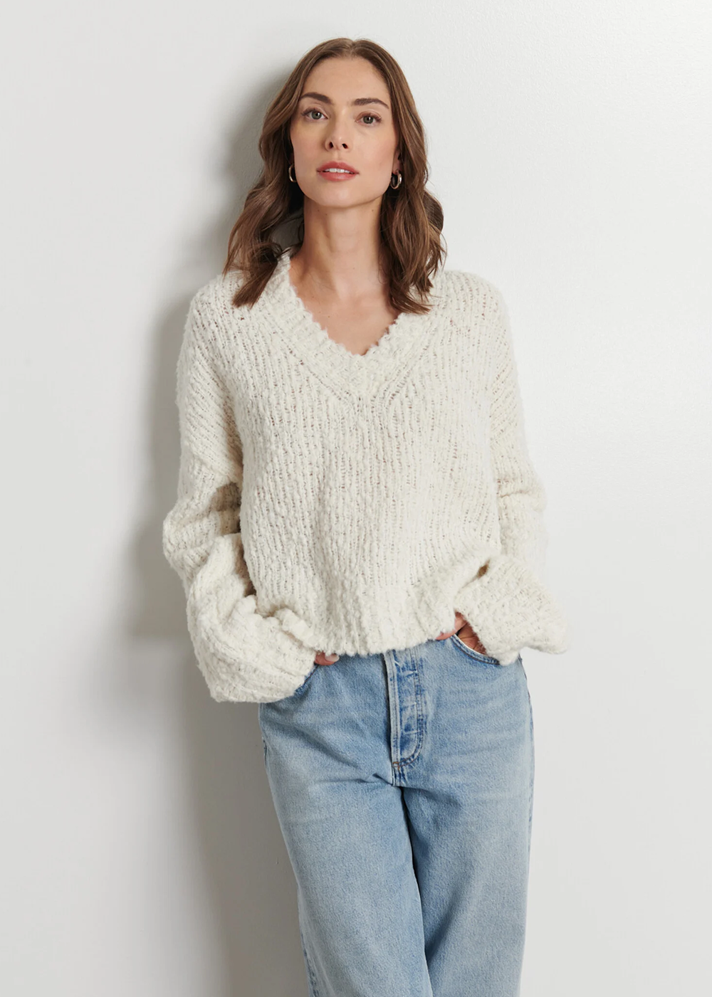 Ashtin V-Neck Sweater - Blizzard - Line The Label Canada - Danali
