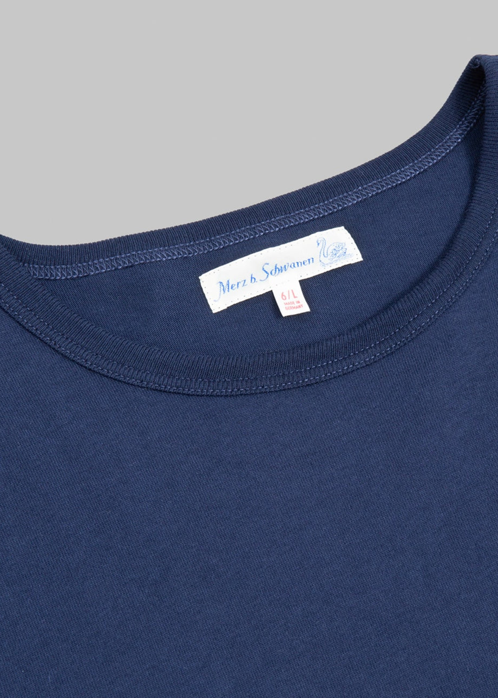 2M15 Sturdy Jersey T-Shirt - Ink Blue - Merz b. Schwanen Canada - Danali