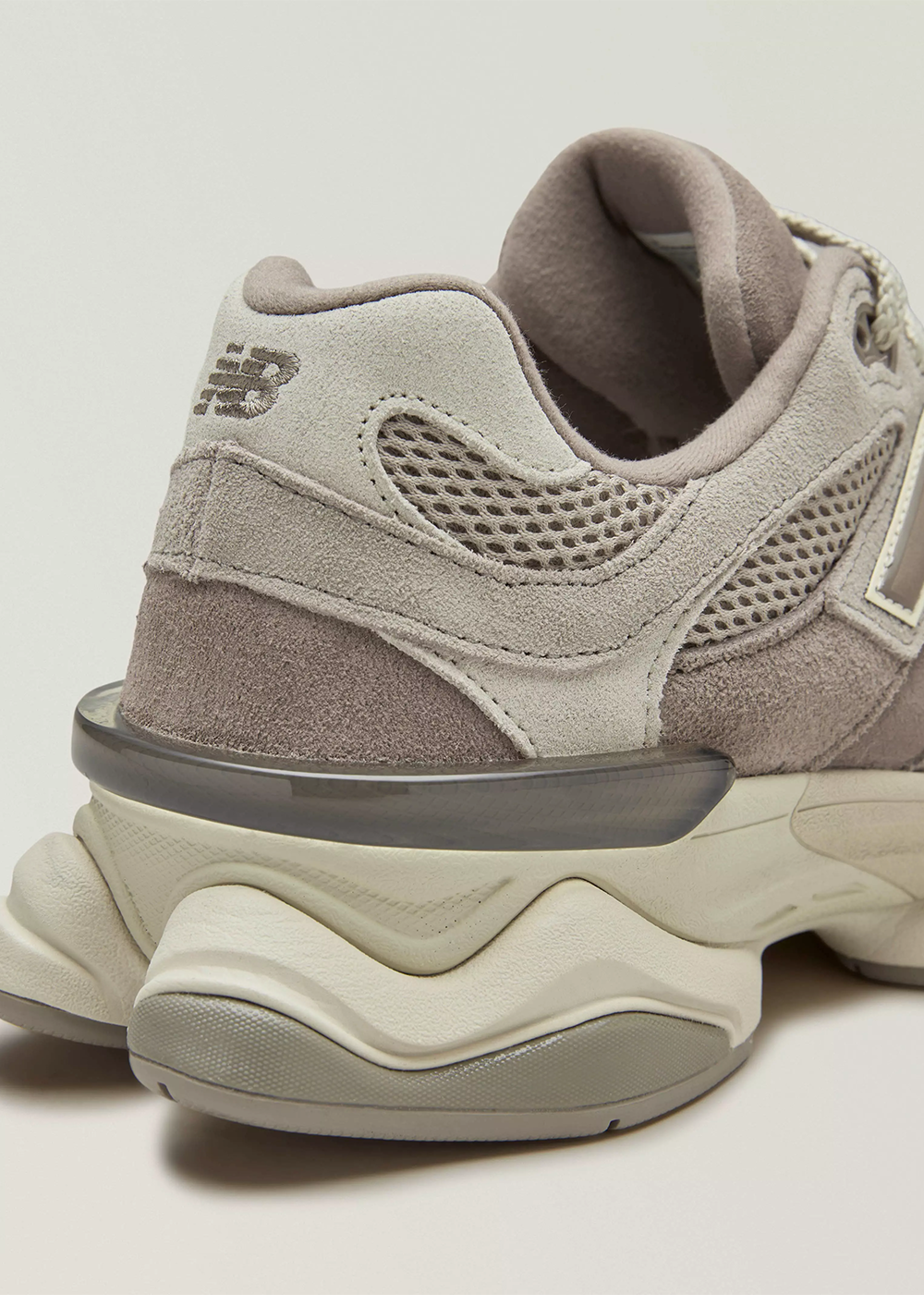 Women's 9060 Sneakers - Mushroom - New Balance Canada - Danali