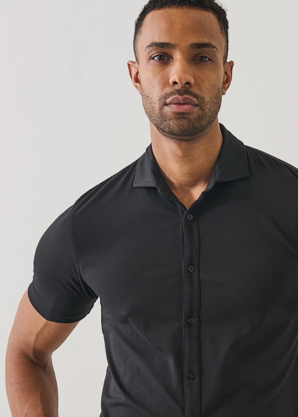 Iconic Pima Cotton Stretch Button Front Shirt - Black - Patrick Assaraf Canada - Danali - P95D10