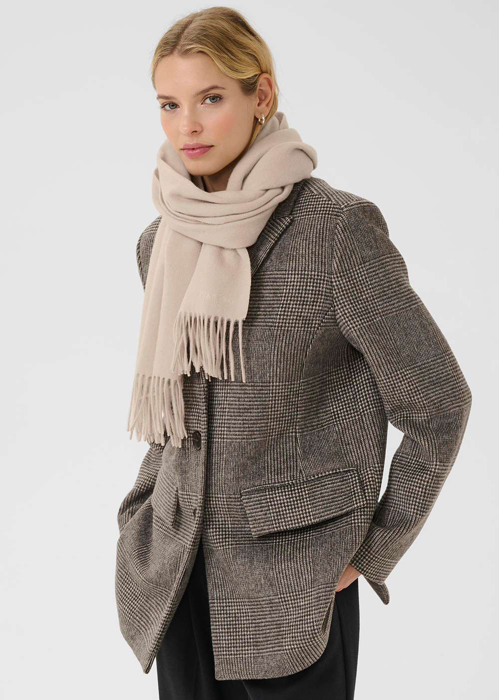 Kitha Scarf - Moonbeam - Part Two Canada - Danali