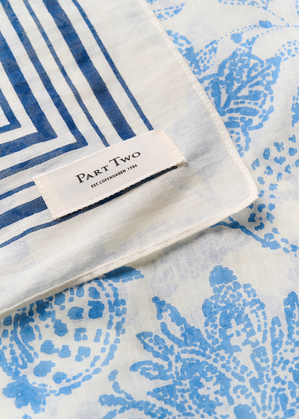 Loui Scarf- Marina Paisley - Part Two Canada - Danali
