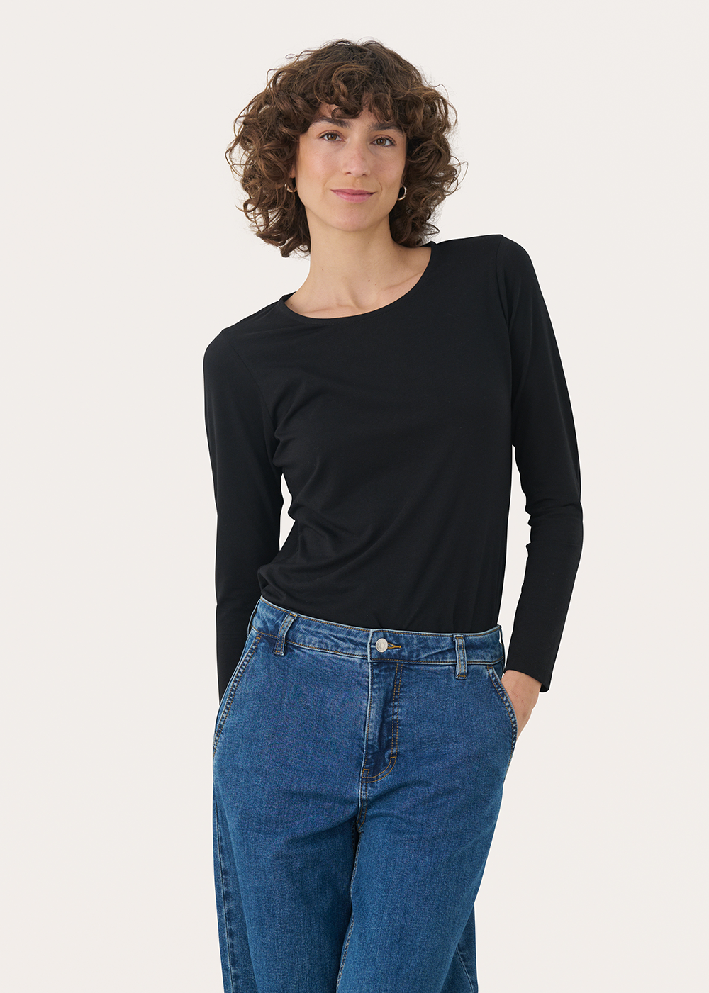 Nemajas Long Sleeve T-Shirt - Black - Part Two Canada - Danali