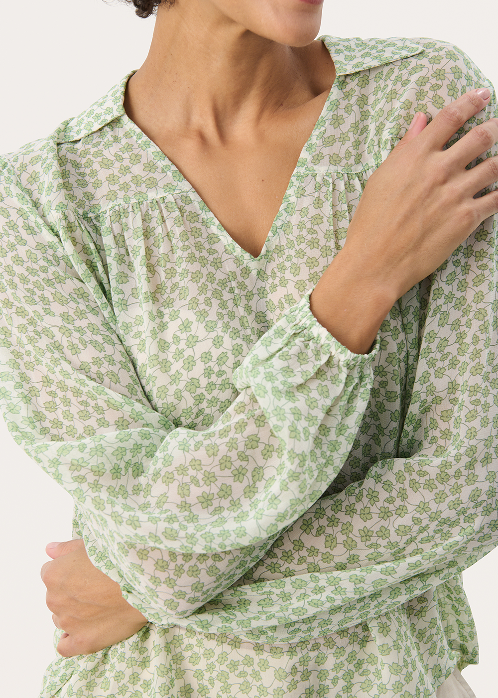 Nicholina Blouse - Green Mini Grid Floral - Part Two Canada - Danali 