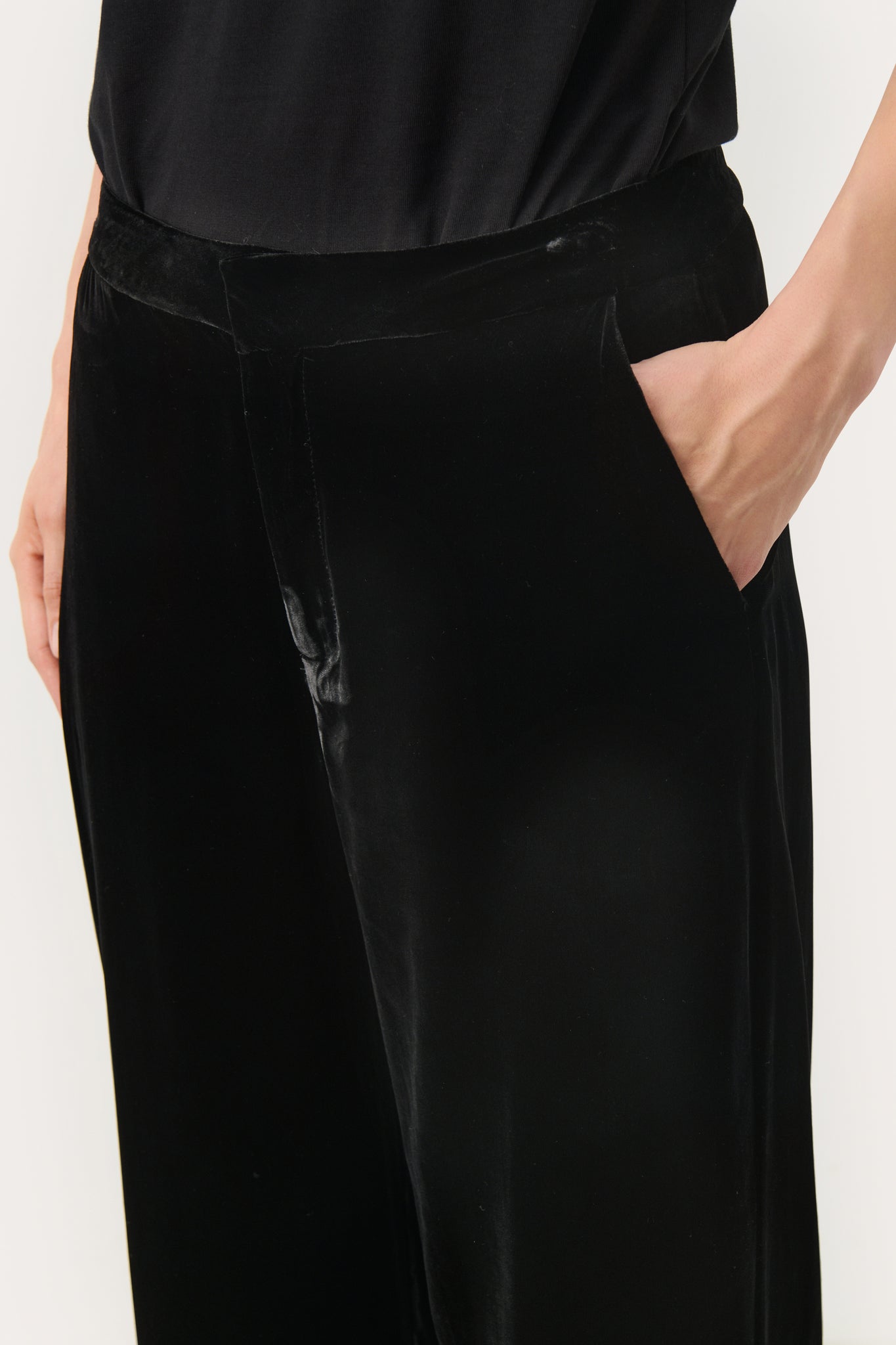 Ninnea  Velvet Pants - Black - Part Two Canada - Danali