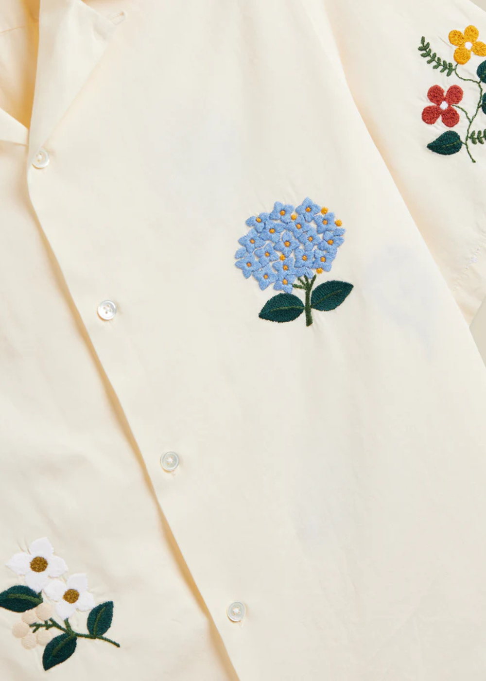 Embroidery Flowers Shirt - Ecru - Portuguese Flannel Canada - Danali