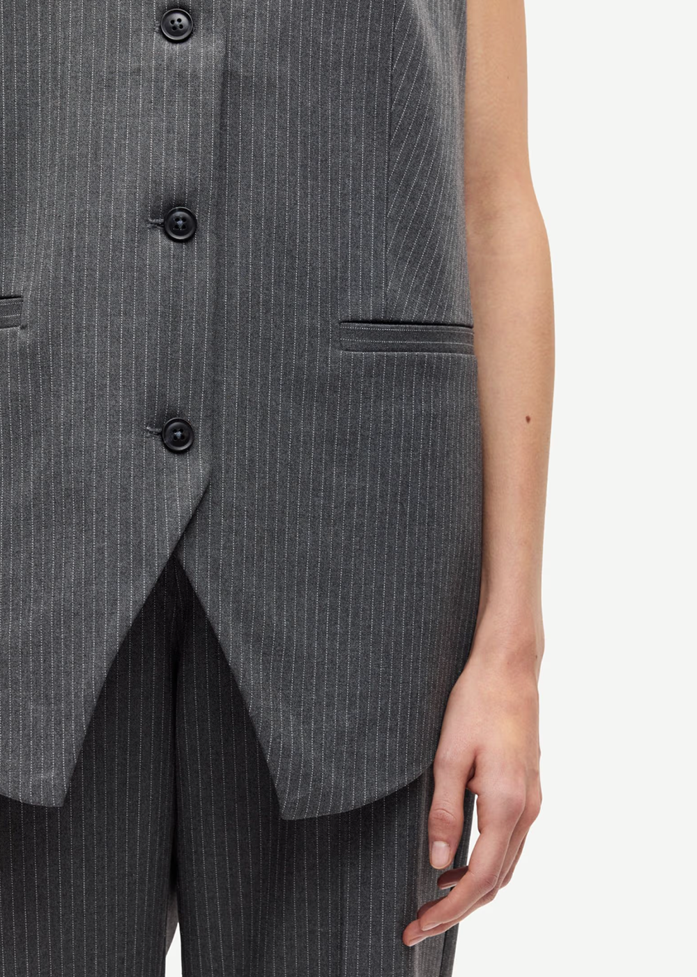 Saleni Pinstripe Vest - Dark Gray - Samsoe Samsoe Canada - Danali
