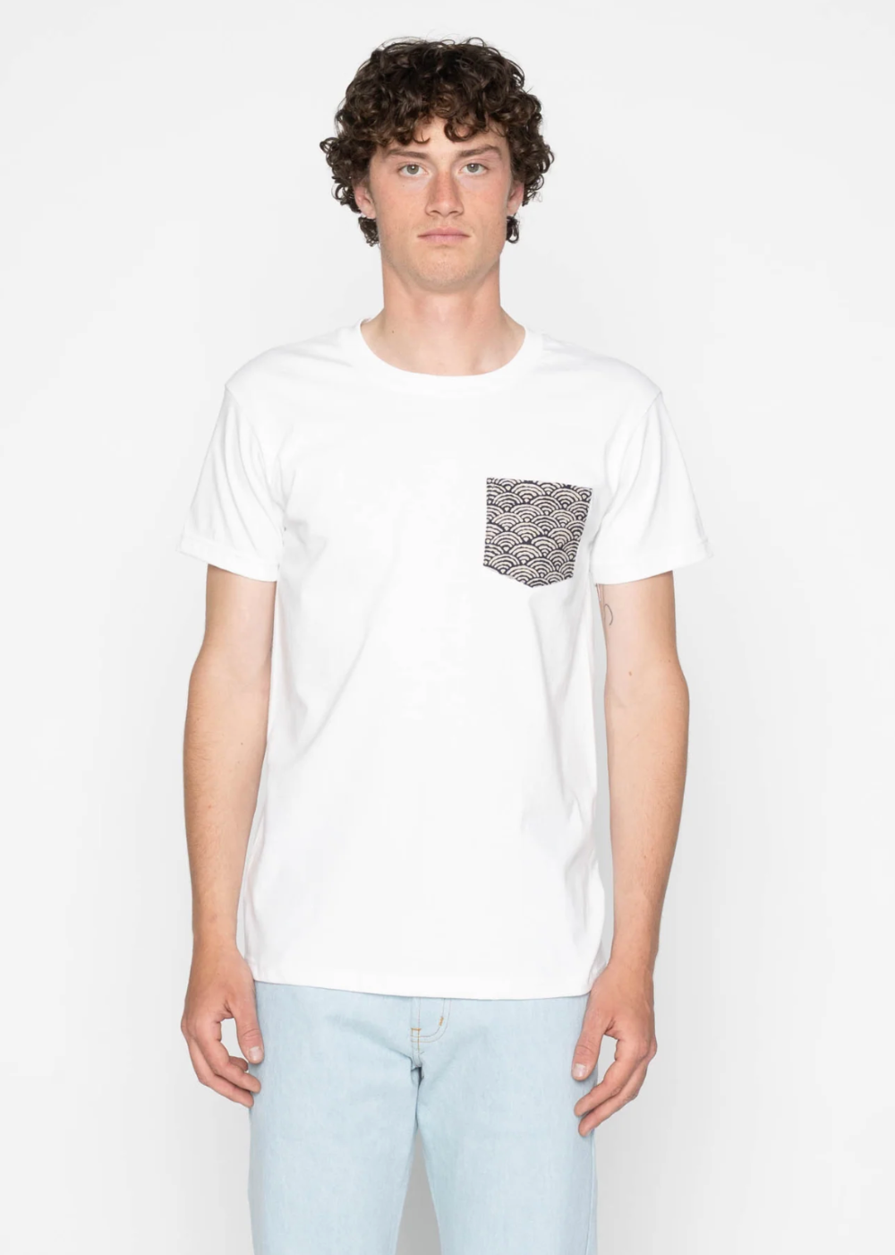 Pocket Tee - Seigaiha Waves - Naked and Famous Denim Canada - Danali -W03140520-WHT