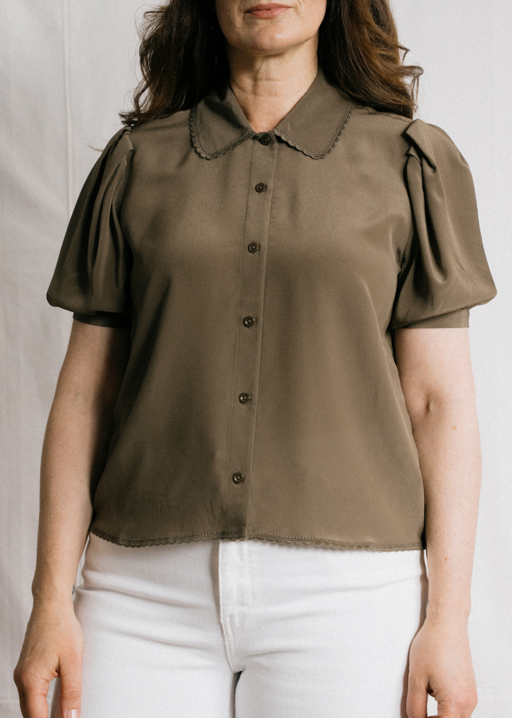 The Silk Prim Blouse - Deep Olive - FRAME Canada - Danali - WF25WBL006
