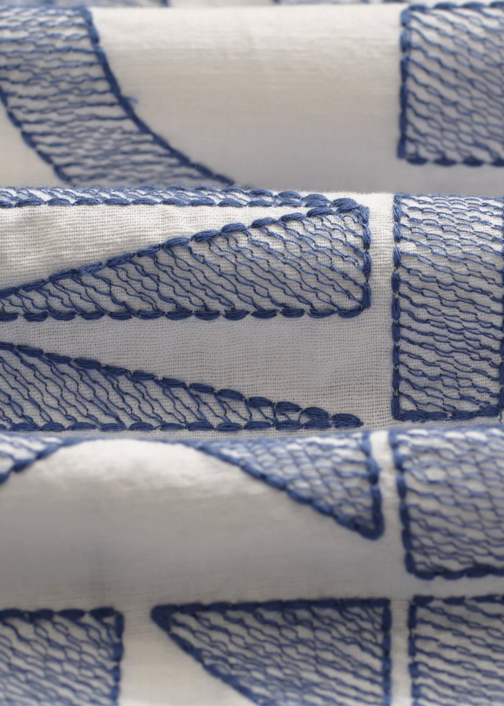 Didcot SS Shirt Geometric Shapes - Ecru/Blue - Wax London Canada - Danali