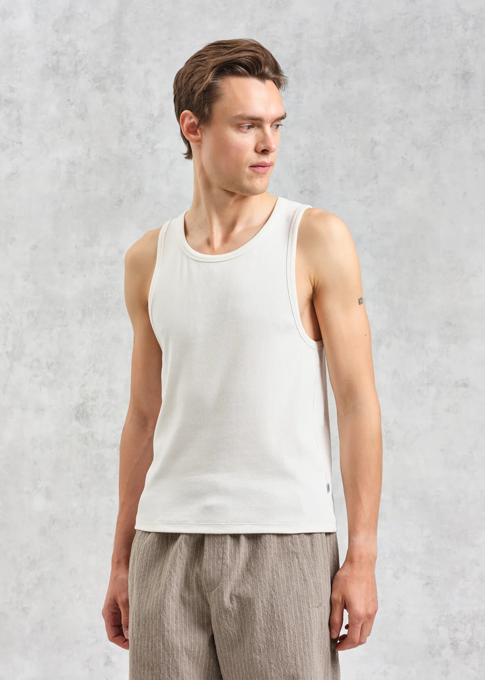 Montague Rib Vest - Ecru - Wax London Canada - Danali