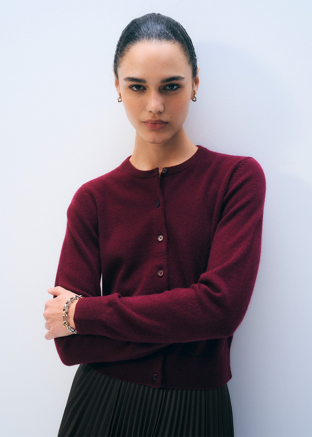 Cashmere Crewneck Cardigan - Sangria - White & Warren Canada - Danali