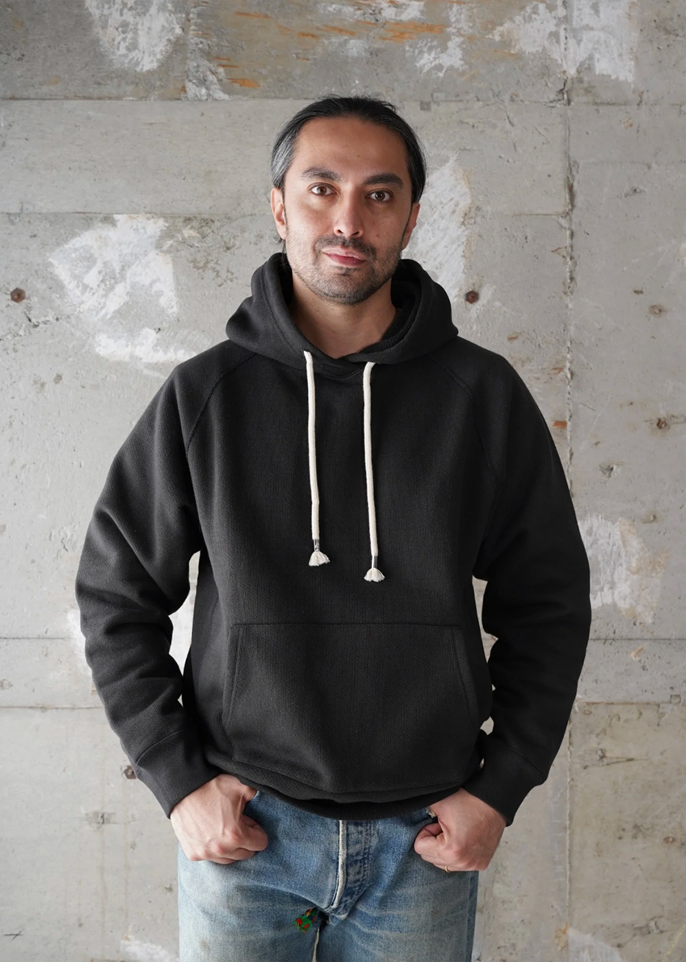 Pullover Hoodie - Double Heavyweight French Terry - Sumi Black - Wonder Looper Canada - Danali