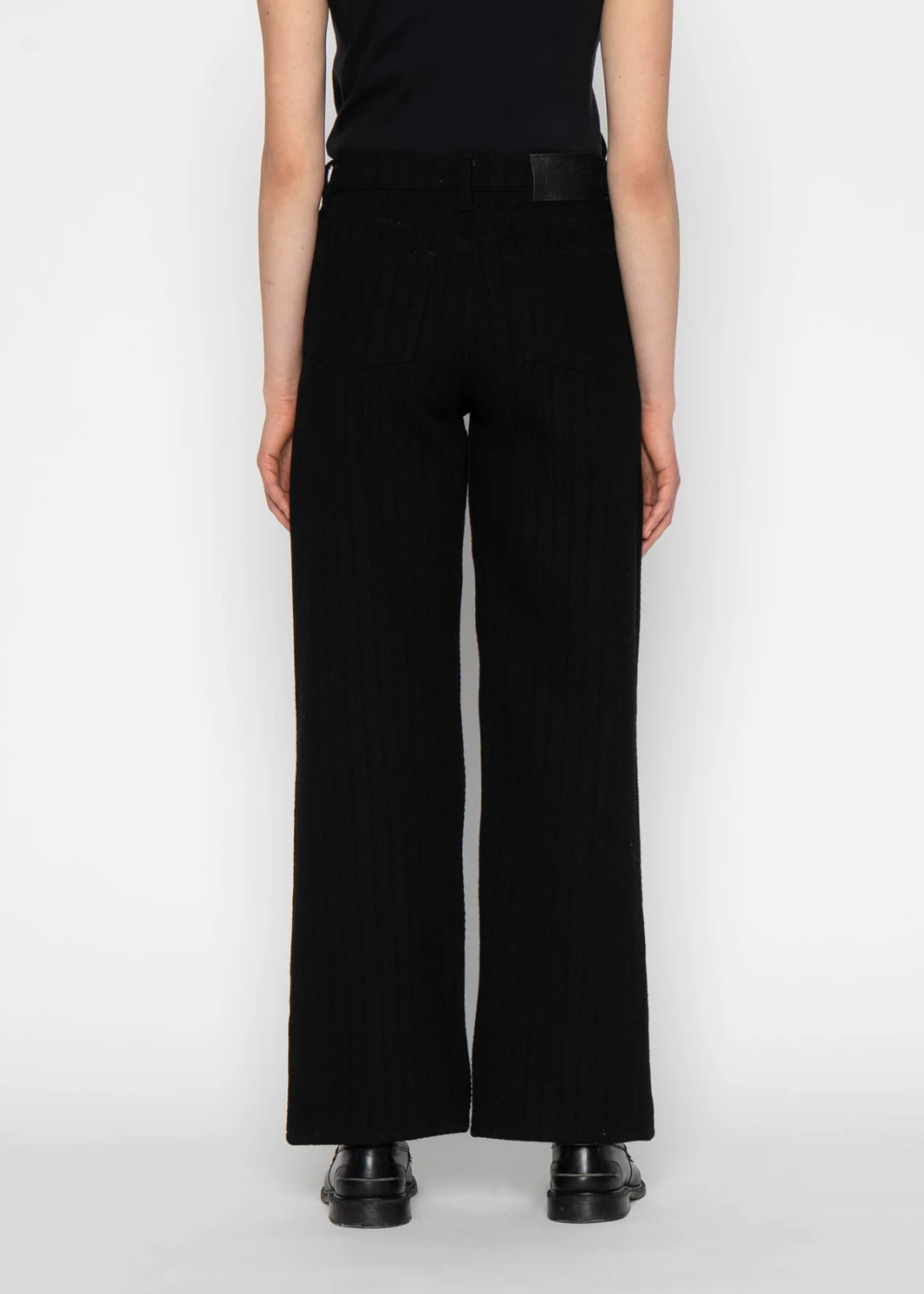 Wide Wild West - Black Sugiaya