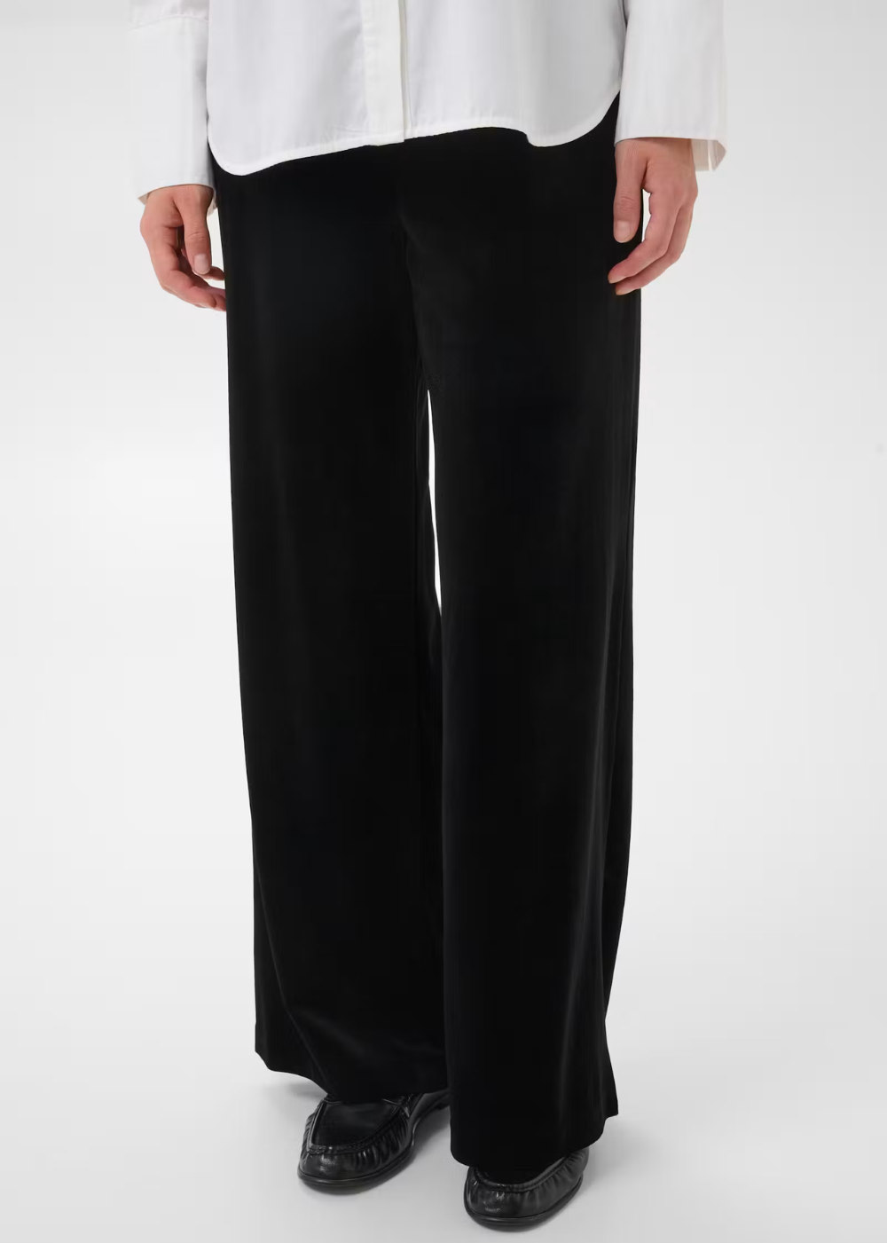 Dhanyo Pants