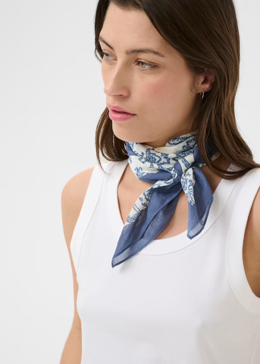 Phi Scarf