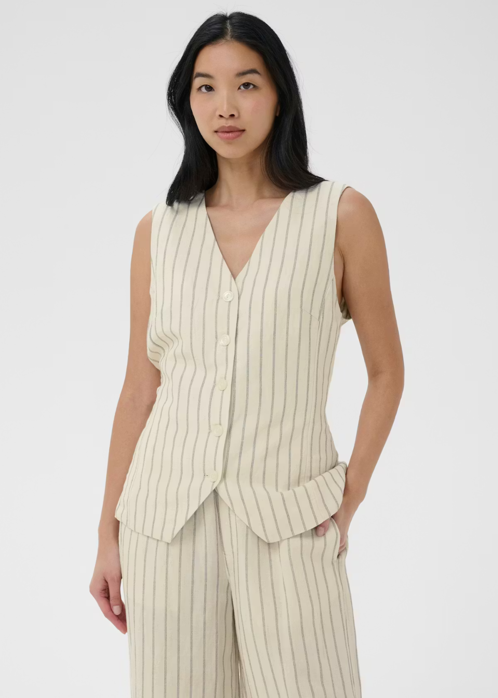 Binta Vest